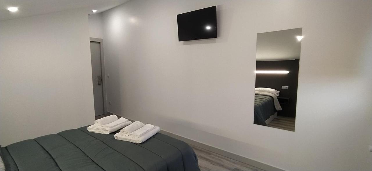 Hotel Alojamientos Aviche 6 サンタンデール エクステリア 写真