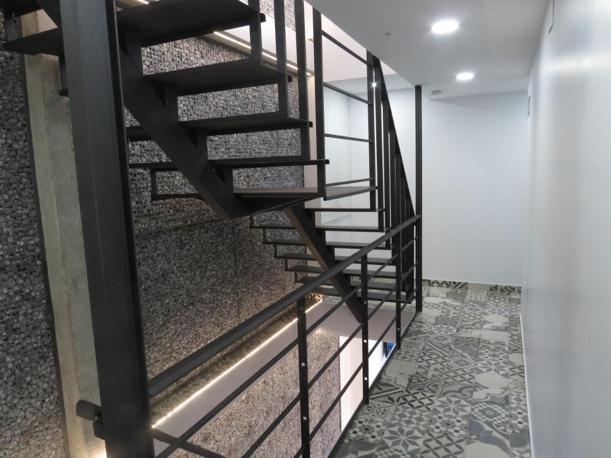 Hotel Alojamientos Aviche 6 サンタンデール エクステリア 写真